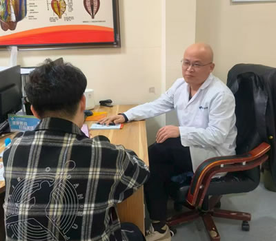 昆明市|男科医师高朋磊：守护男性健康，专业男科诊疗